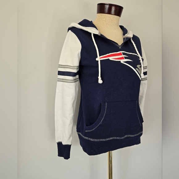 NFL NEW ENGLAND PATRIOTS Majestic Navy Blue and White Lightweight Hoodie. Size S - Picture 2 of 10